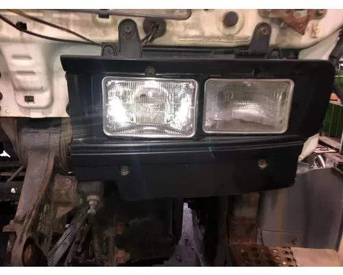 Isuzu FTR Headlamp Assembly