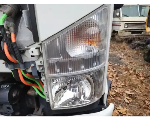 Isuzu FTR Headlamp Assembly