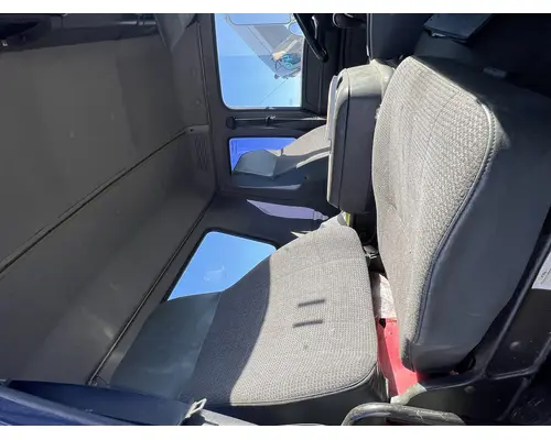 Seat, Front ISUZU FTR DTI Trucks