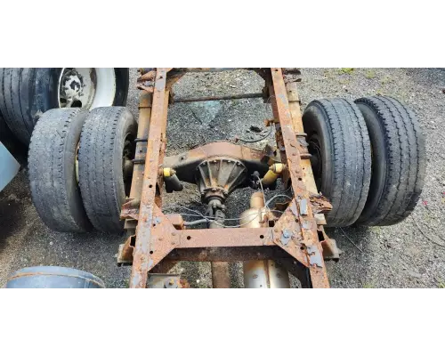 Isuzu G-73 Axle Assembly, Rear (Single or Rear)