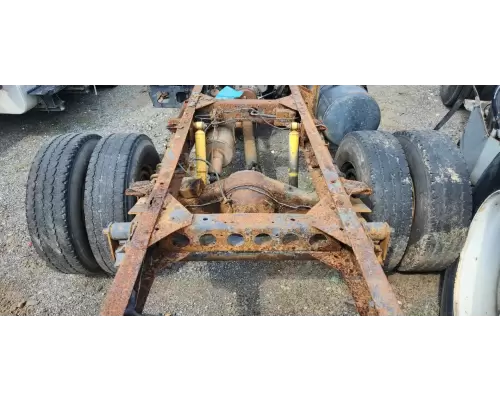 Isuzu G-73 Axle Assembly, Rear (Single or Rear)