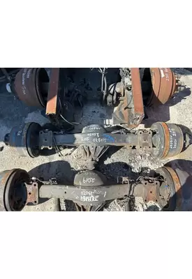 Isuzu G-73 Axle Assembly, Rear