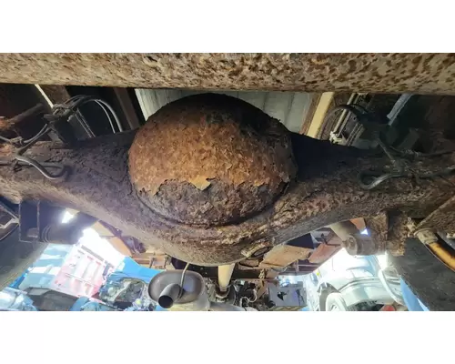 Isuzu G-73 Axle Assembly, Rear