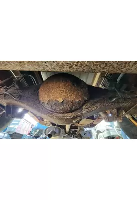 Isuzu G-73 Axle Assembly, Rear