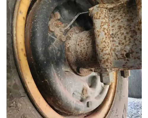 Isuzu G-73 Axle Assembly, Rear