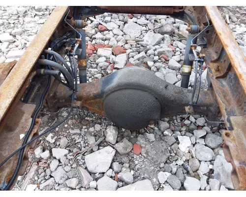 Isuzu G-73 Rears (Rear)