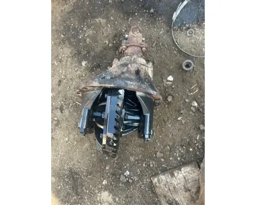 Isuzu G-73 Rears (Rear)