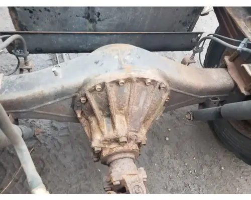 Isuzu G-73 Rears (Rear)