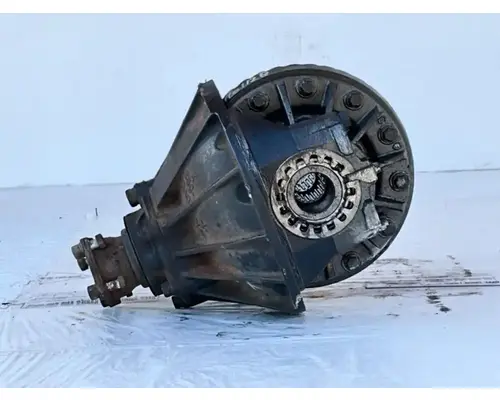 Isuzu G-73 Rears (Rear)