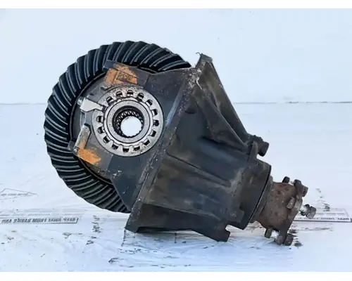 Isuzu G-73 Rears (Rear)