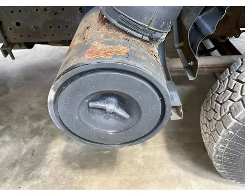 Isuzu NPR Air Cleaner