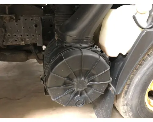 Isuzu NPR Air Cleaner