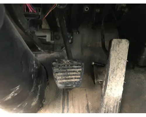 Isuzu NPR Foot Control Pedal (all floor pedals)