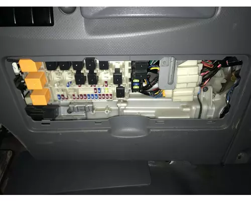 Isuzu NPR Fuse Box