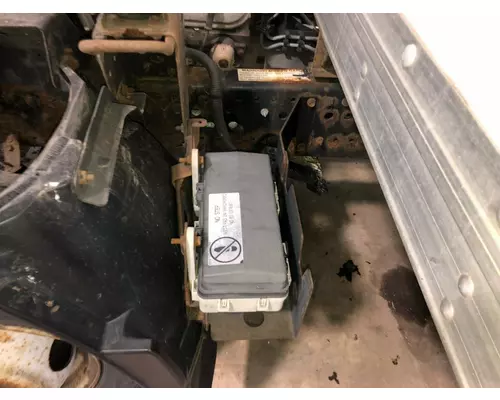 Isuzu NPR Fuse Box