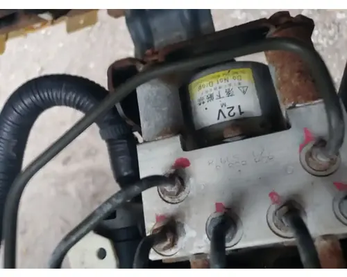 Isuzu NPR Miscellaneous Parts