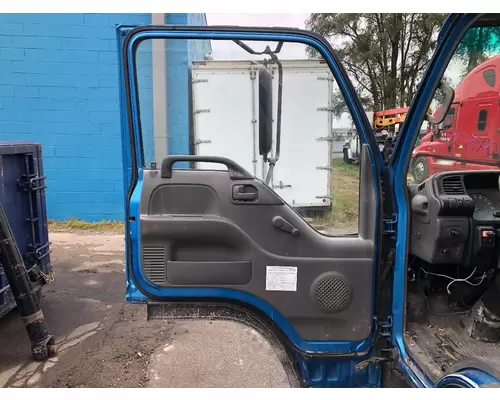 Isuzu NQR Door Assembly, Front