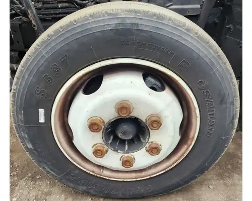 Isuzu NQR Spindle  Knuckle, Front