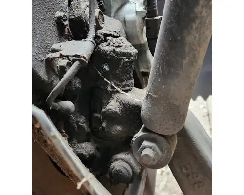 Isuzu NQR Spindle  Knuckle, Front