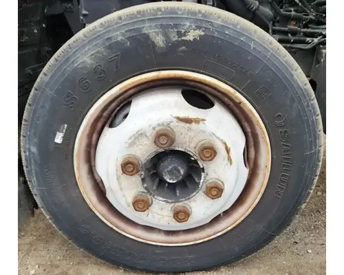 Isuzu NQR Spindle  Knuckle, Front