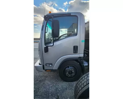Isuzu NRR Cab