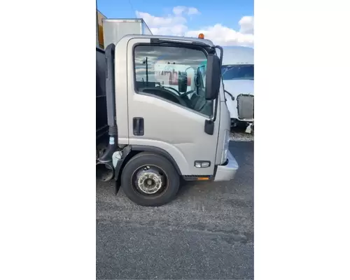 Isuzu NRR Cab
