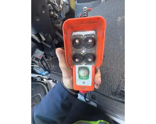 Isuzu NRR Equipment (Mounted)