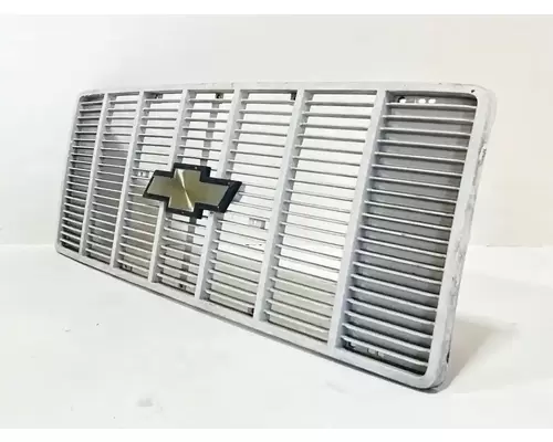 Isuzu NRR Grille