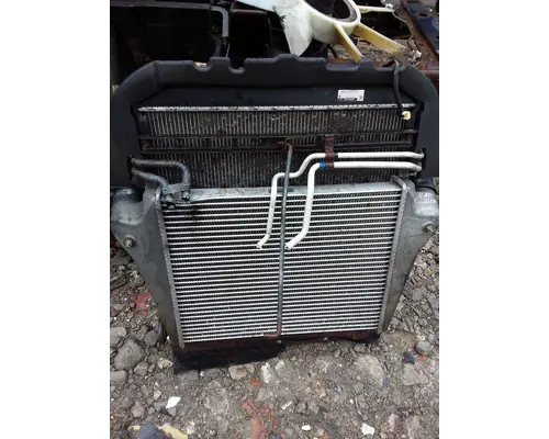 Isuzu NRR Radiator