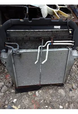 Isuzu NRR Radiator