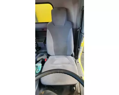 Isuzu NRR Seat, Front