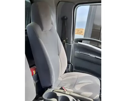 Isuzu NRR Seat, Front