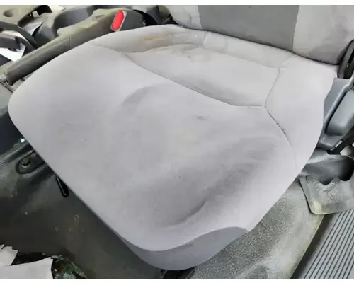 Isuzu NRR Seat, Front
