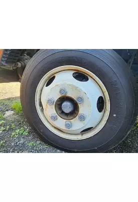 Isuzu NRR Spindle / Knuckle, Front