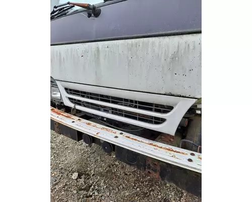 Grille ISUZU NPR 1995-2004 LKQ Evans Heavy Truck Parts