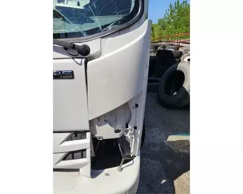 Cowl Isuzu NPR HD Complete Recycling Group LLC