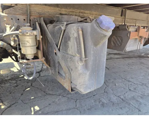 DEF Tank ISUZU NPR HD Geco - Dinuba