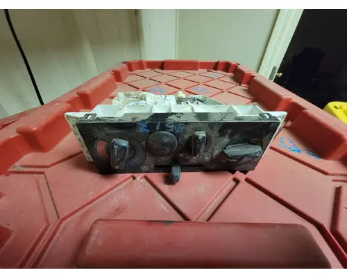 ECM (HVAC) ISUZU NPR-HD Crest Truck Parts