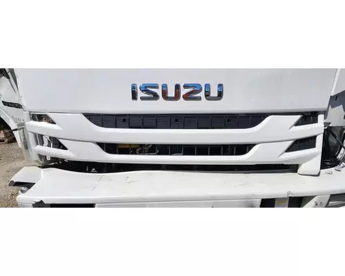 Grille Isuzu NPR HD Complete Recycling Group LLC