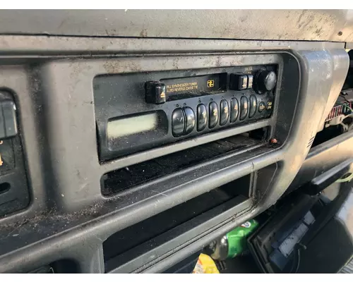 Radio Isuzu NPR Vander Haags Inc Sp