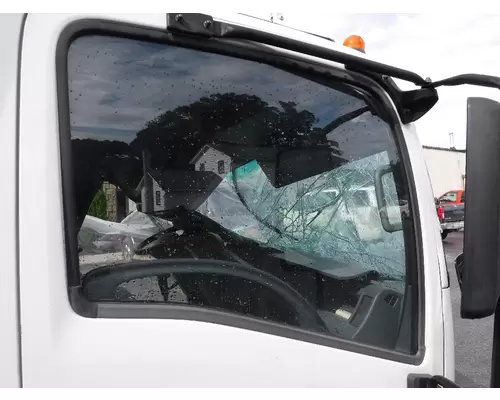 Door Glass, Front ISUZU NPR Dutchers Inc   Heavy Truck Div  Ny