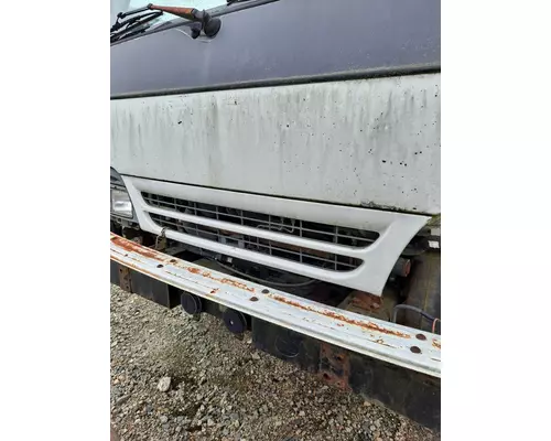 Grille ISUZU NPR LKQ Evans Heavy Truck Parts