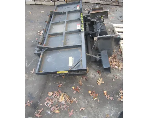 Liftgates / Tailgates ISUZU NPR Camerota Truck Parts