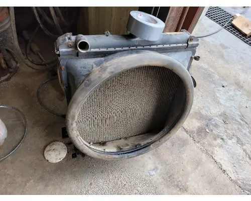 Radiator ISUZU NPR Crest Truck Parts