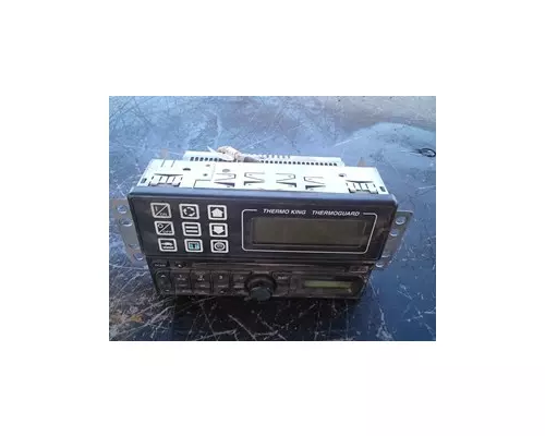Radio ISUZU NPR American Truck Salvage
