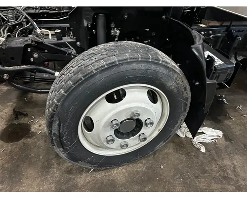 Wheel ISUZU NPR Dutchers Inc   Heavy Truck Div  Ny