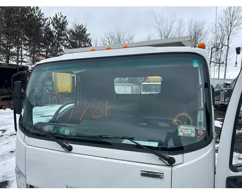 Windshield Glass ISUZU NPR Dutchers Inc   Heavy Truck Div  Ny