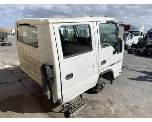 Cab ISUZU NQR American Truck Salvage