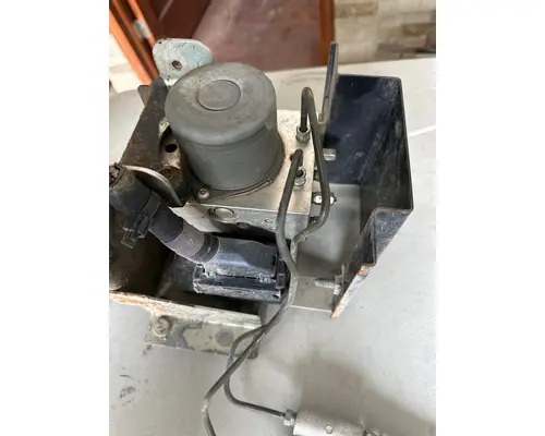 ECM (Brake & ABS) ISUZU NQR Dutchers Inc   Heavy Truck Div  Ny