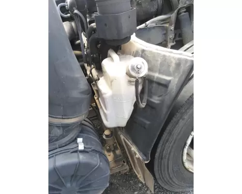 Windshield Washer Reservoir ISUZU NQR LKQ Evans Heavy Truck Parts
